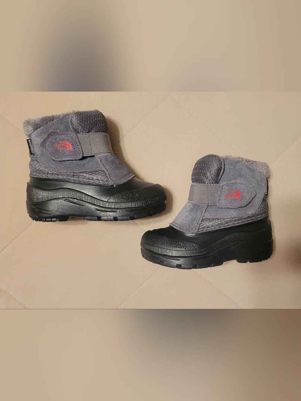 The North Face Toddler Alpenglow II  Waterproof Insulated Winter Boot *NEW*